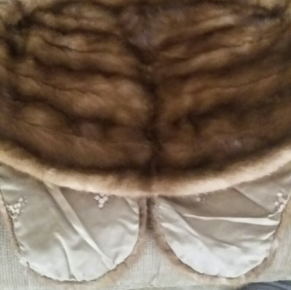 Mink - Picture 4 of 6
